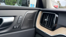 Volvo XC60 2.0 B5P Plus Dark 5dr AWD Geartronic Petrol Estate